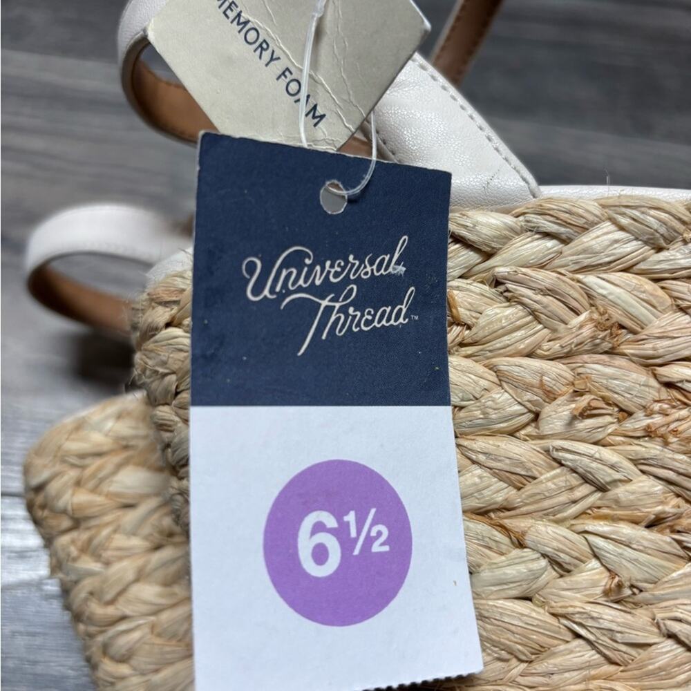 Universal Thread Alisha platform memory foam heel… - image 5